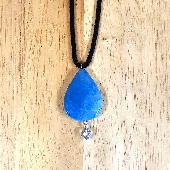Blue Agate Pendant Necklace - Picture 1 of 8